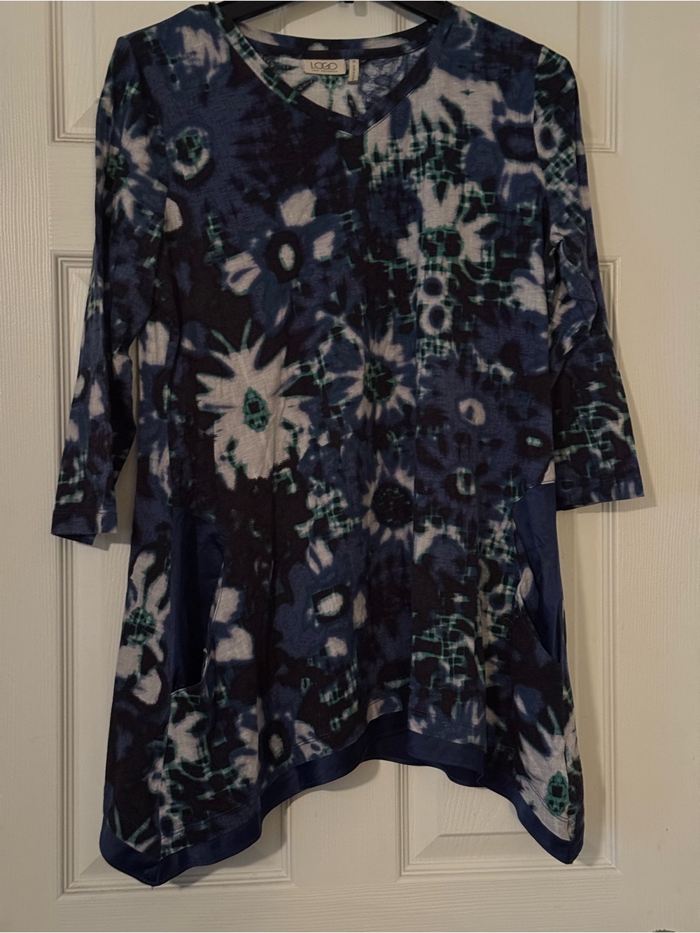 LOGO by Lori Goldstein Navy Floral Top